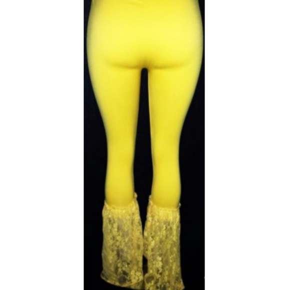 Sexy Yellow Spandex Legging with Lace Bottoms. - Picture 3 of 5